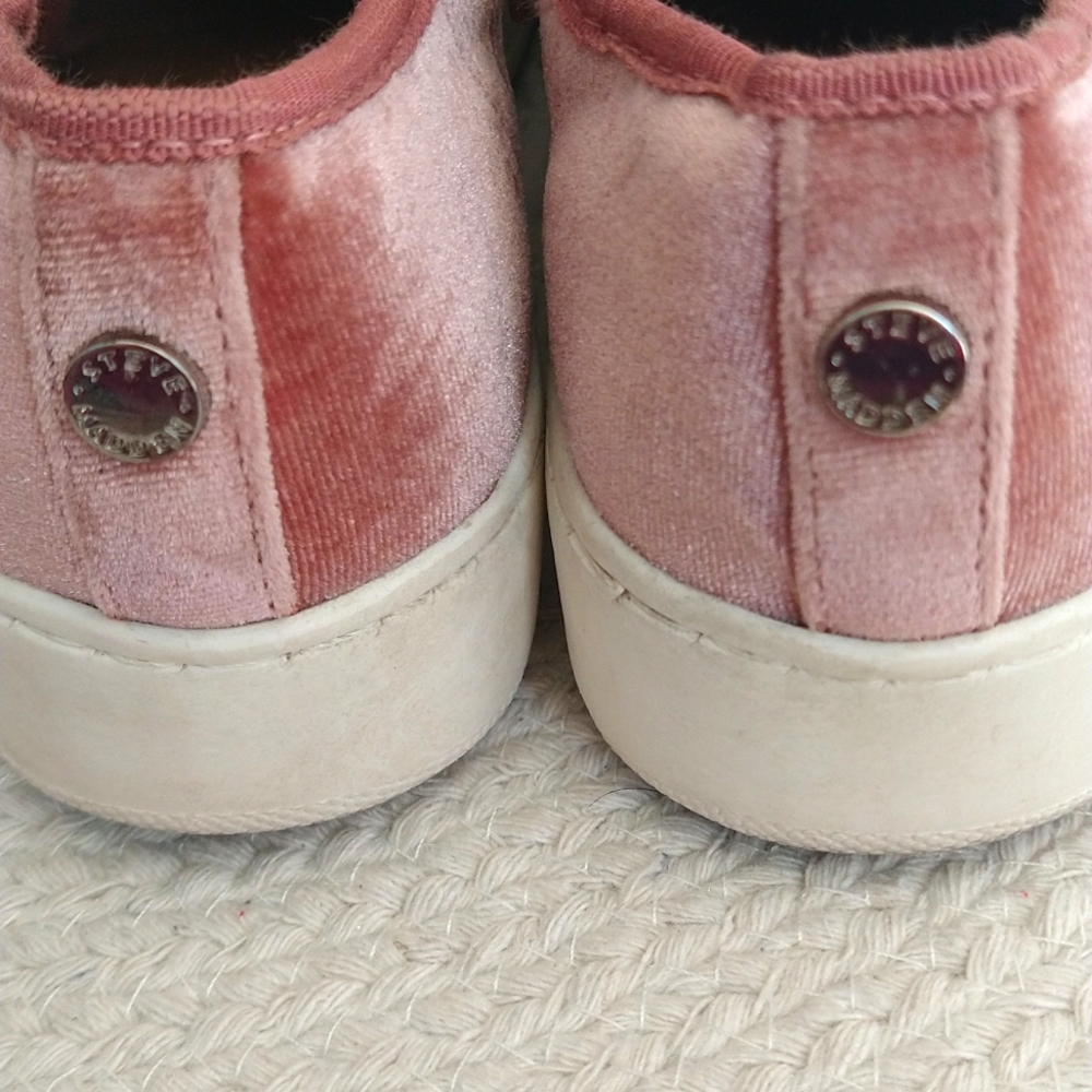 Steve Madden Pink Bertie Blush Velvet Sneakers View 6